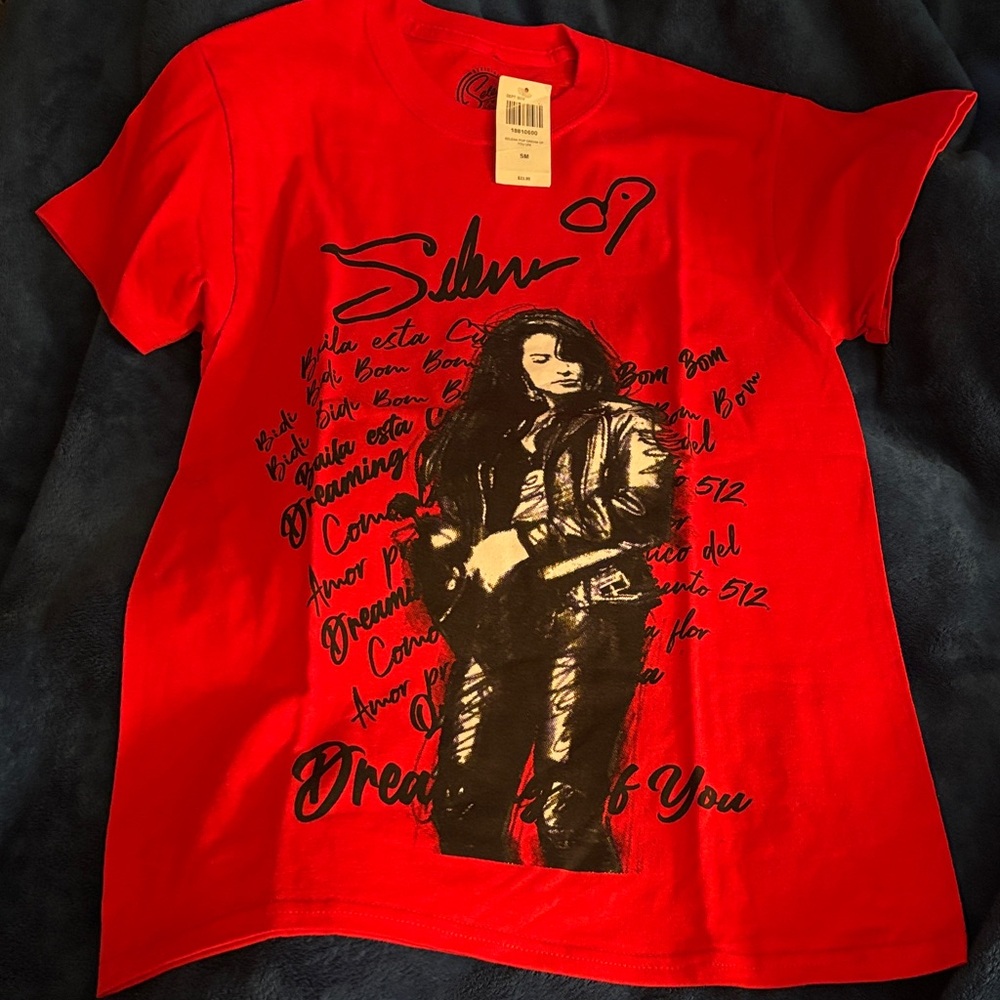 Selena Red Graphic Tee - Short Sleeve